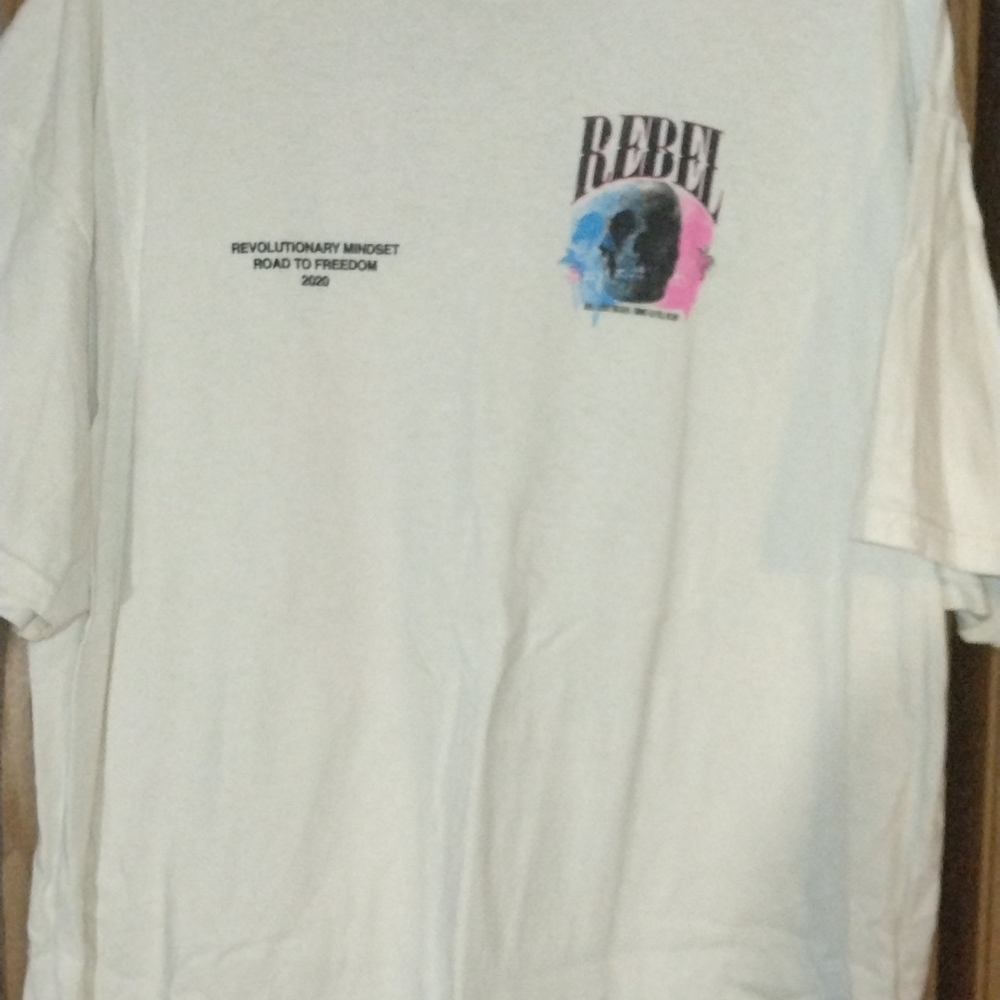 Fashion Nova (Rebel Mindset) White Graphic T-shirt - XXL